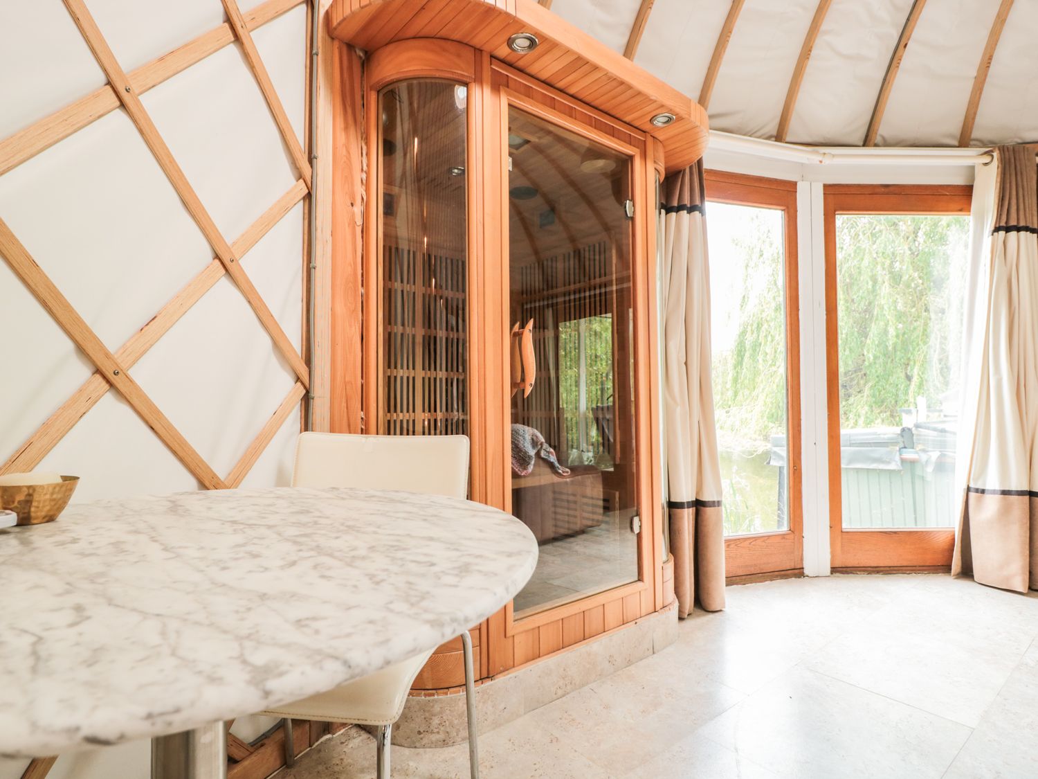 Island Yurt                     photo 2