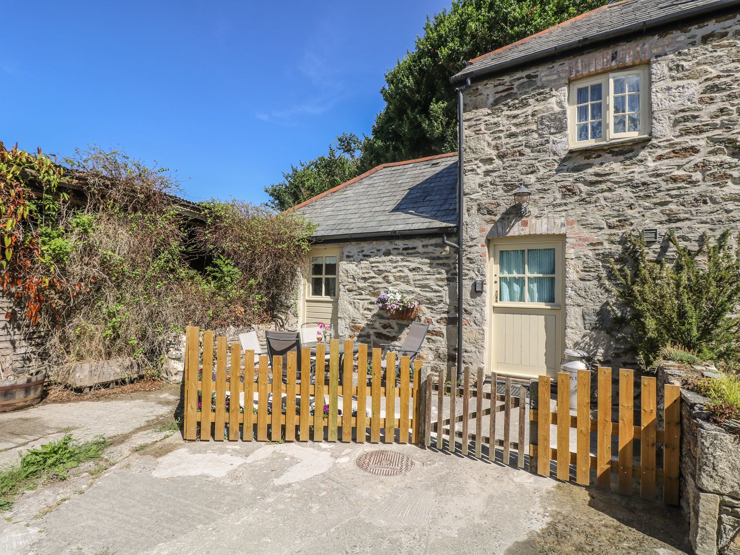 Honeycrock Crantock Cubert Cornwall Self Catering Holiday Cottage