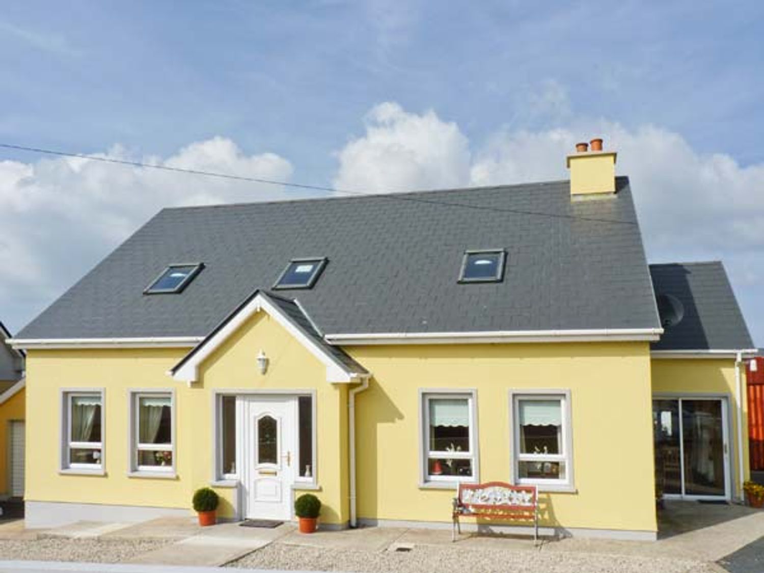 Quay Road Cottage - County Donegal - 915898 - photo 1