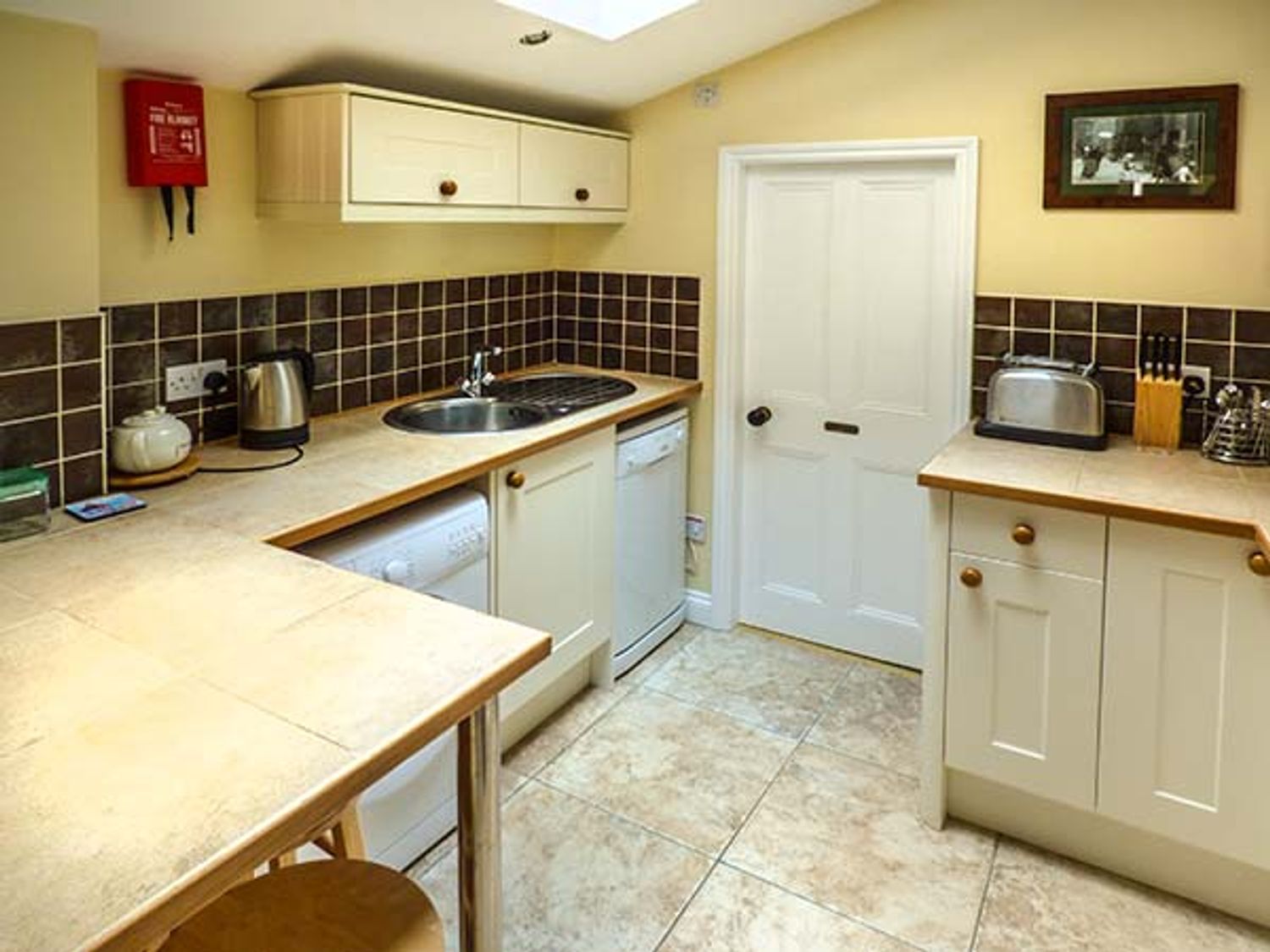 Broomhill View Staithes ( Ref 918528 ) Holiday cottage rental in Staithes North Yorkshire