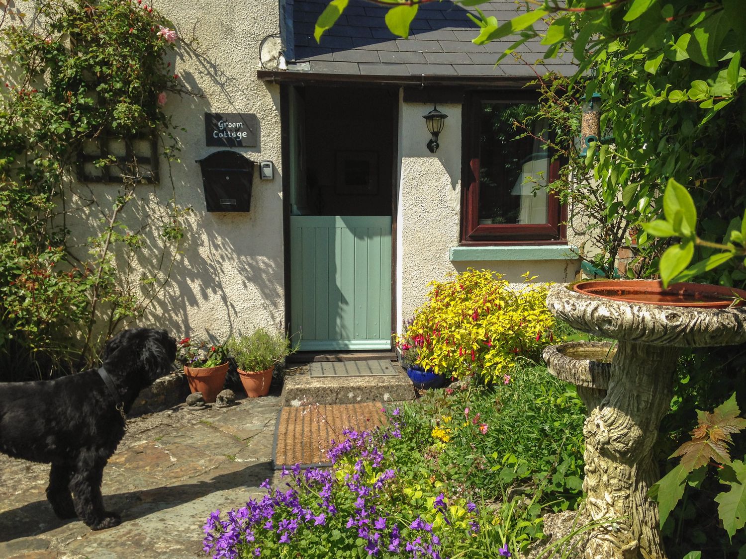 Groom Cottage                     photo 2