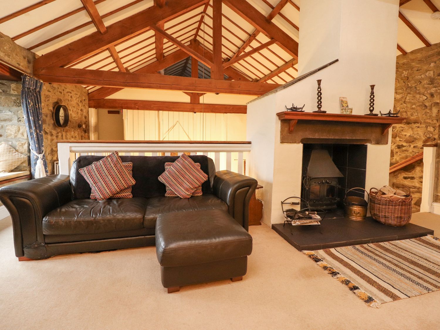 Haworth Barn ( Ref 924446 ) Holiday cottage in Stainforth for 2 guests
