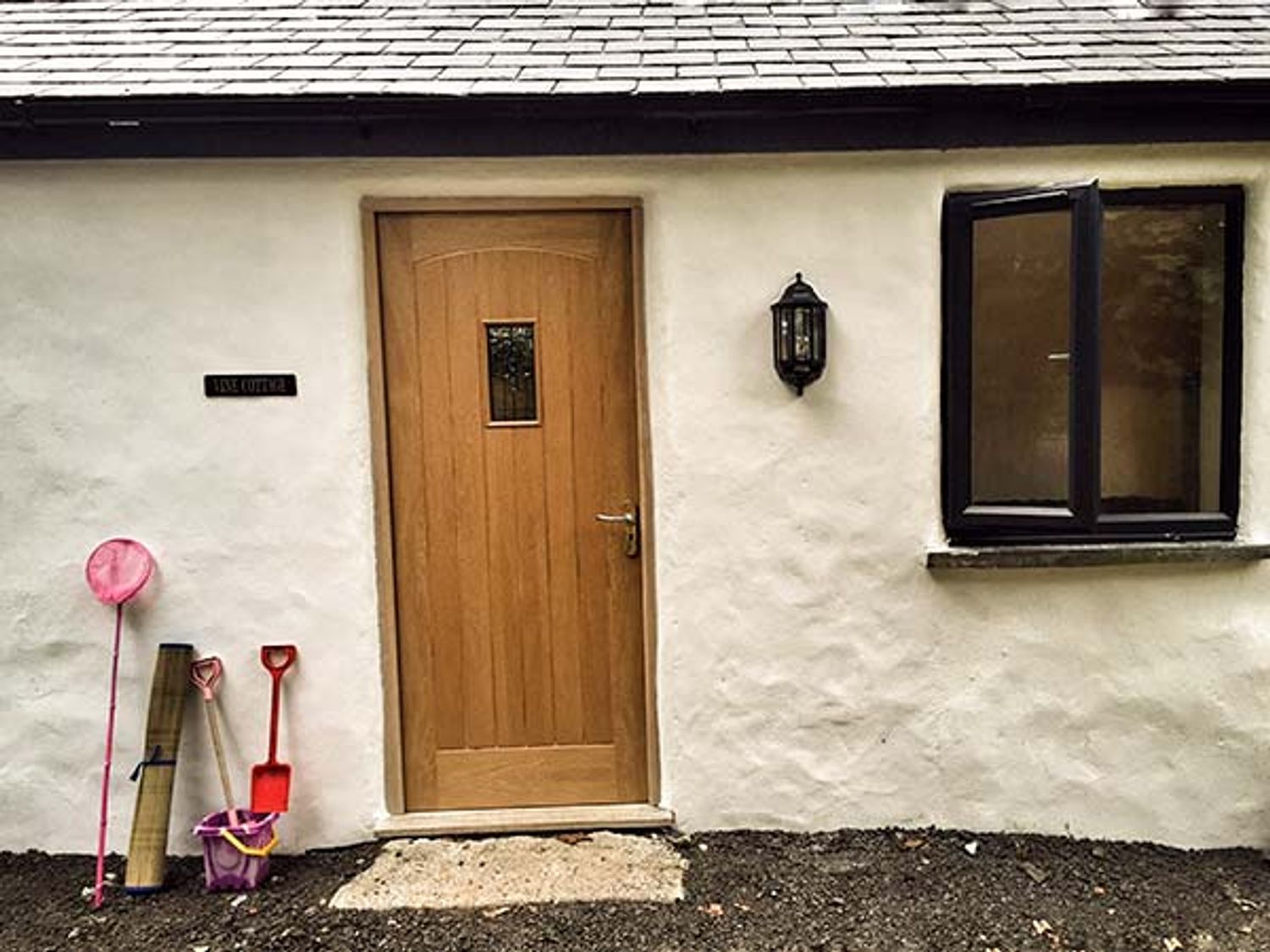 Vine Cottage                     photo 2