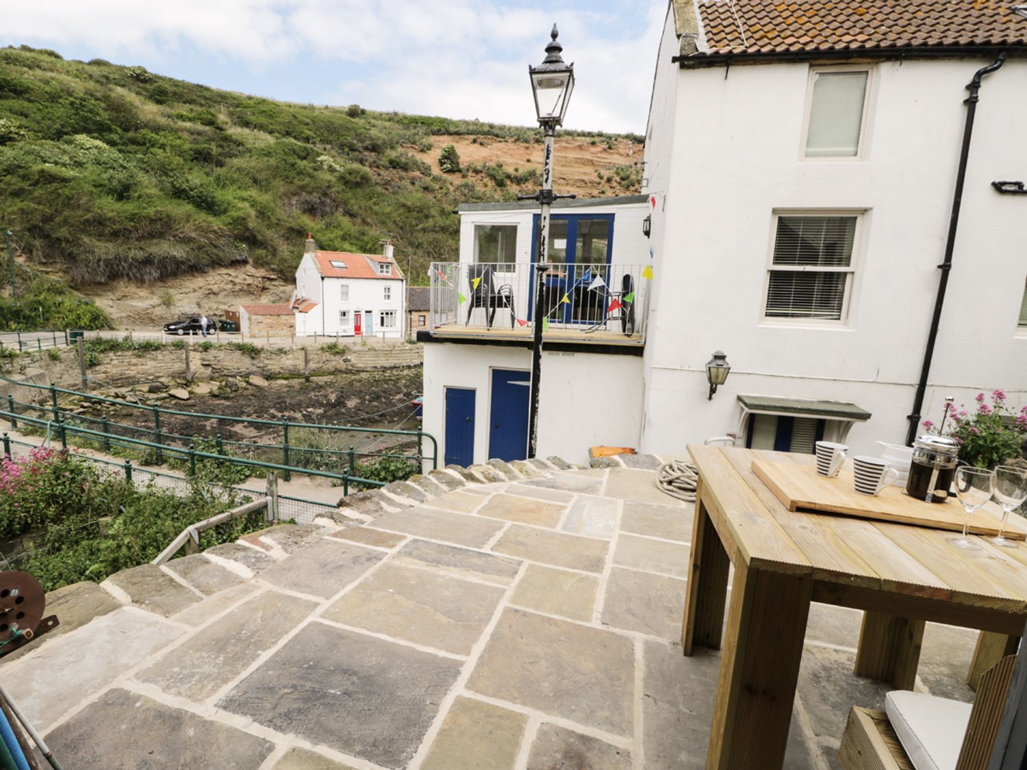 Terrace Old Joiners Shop Staithes ( Ref 927817 ) Book Staithes holiday rental for 2 guests in North Yorkshire