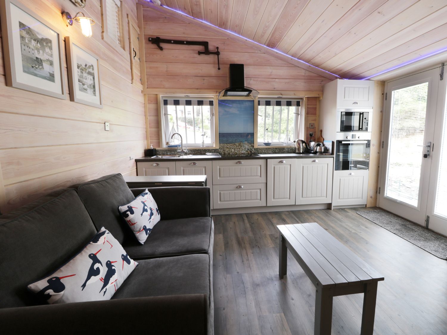 Old Joiners Shop Staithes ( Ref 927817 ) Rent holiday home in Staithes North Yorkshire