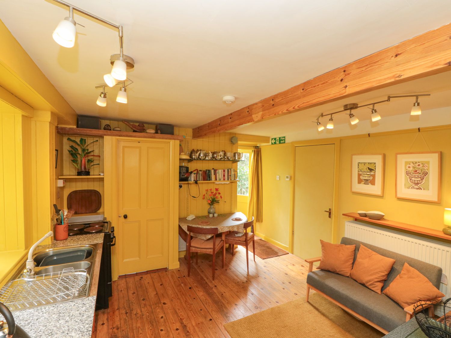The Hayloft Cloughton ( Ref 930998 ) Self catering accommodation in Cloughton near Scarborough