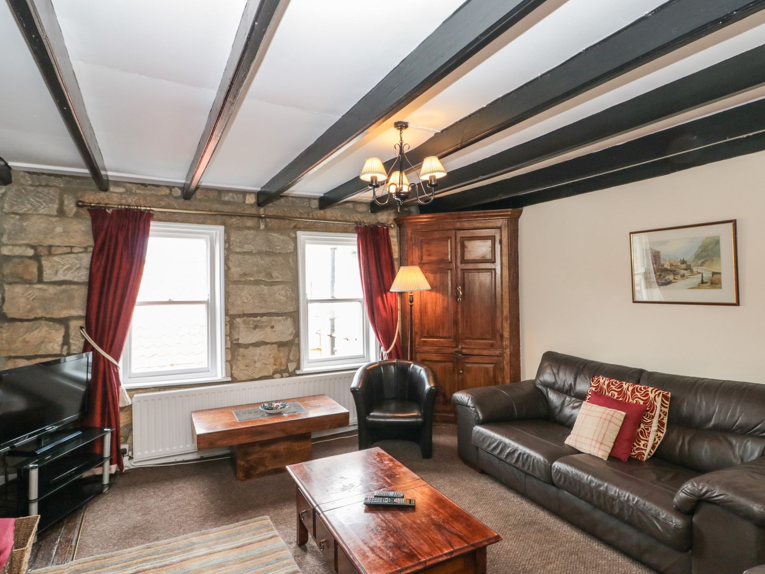 Grimes Cottage Staithes ( Ref 933838 ) Book Staithes holiday cottage for 4 people