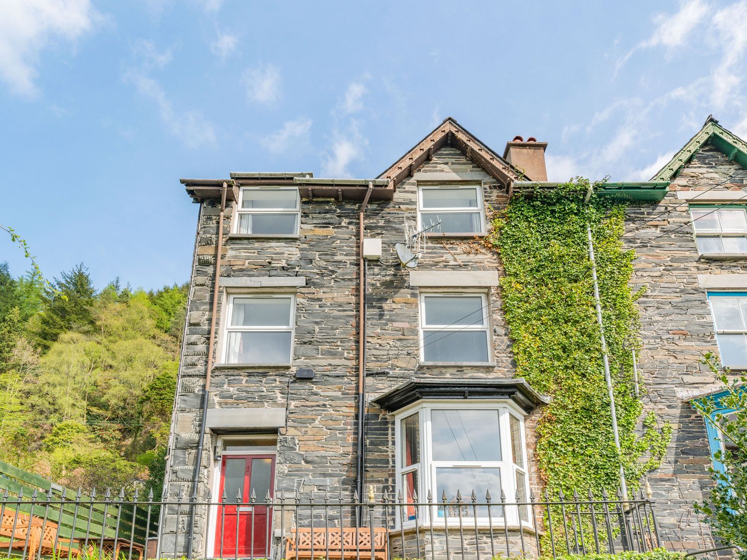 1 Isygraig - North Wales - 937400 - photo 1