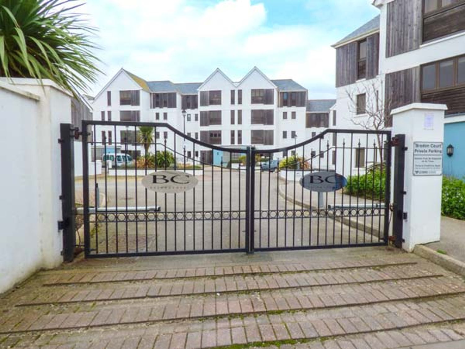 47 Bredon Court Newquay Pentire Cornwall Self Catering Holiday