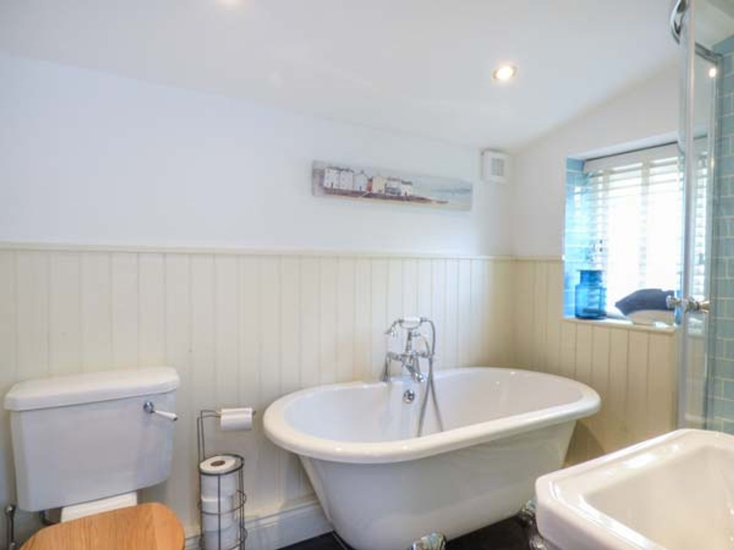 Bee Hive Cottage                     photo 10