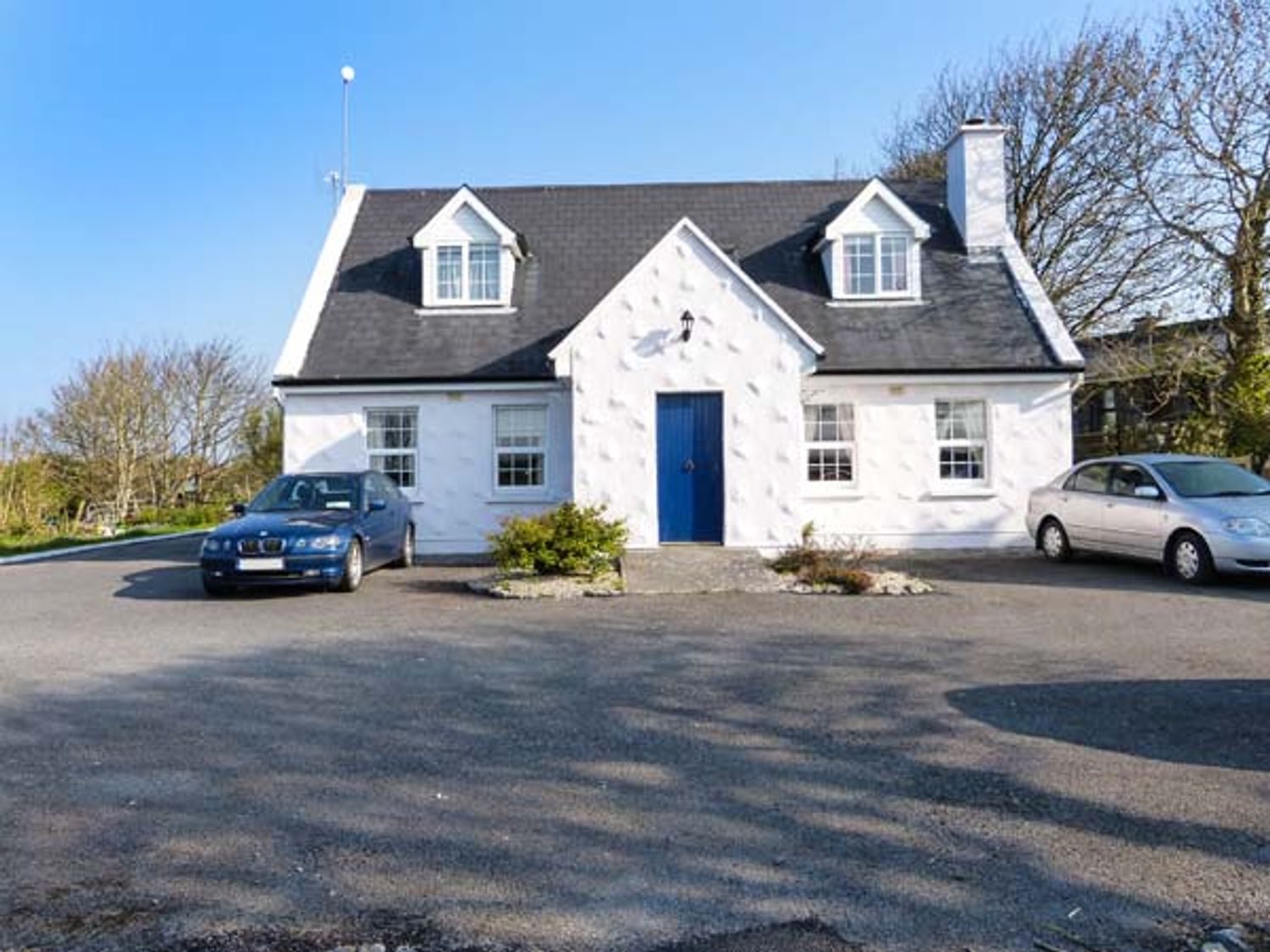 No.1 Apt, Brandy Harbour Cottage - Shancroagh & County Galway - 951117 - photo 1
