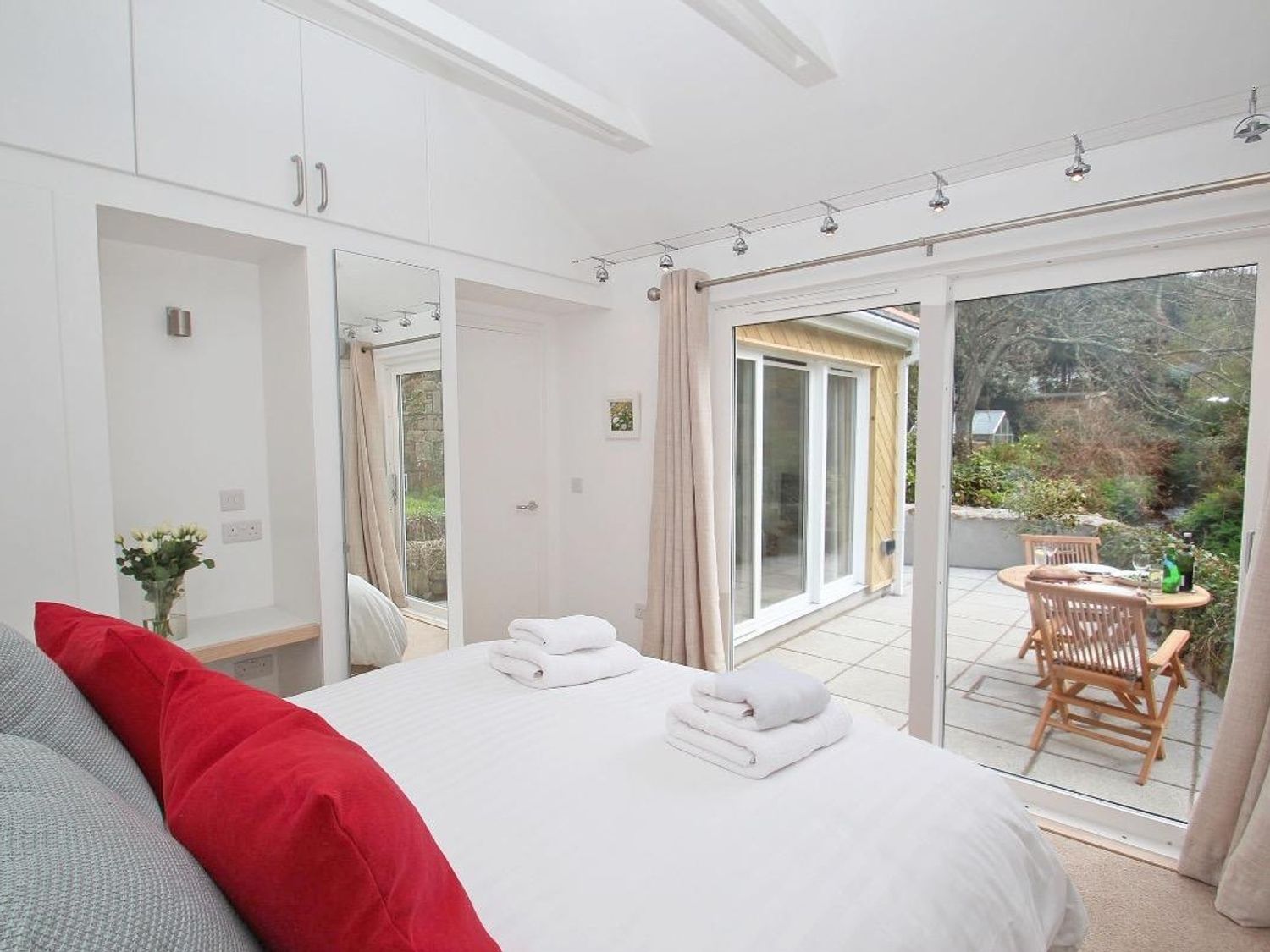 Cot Valley Cottage                     photo 2