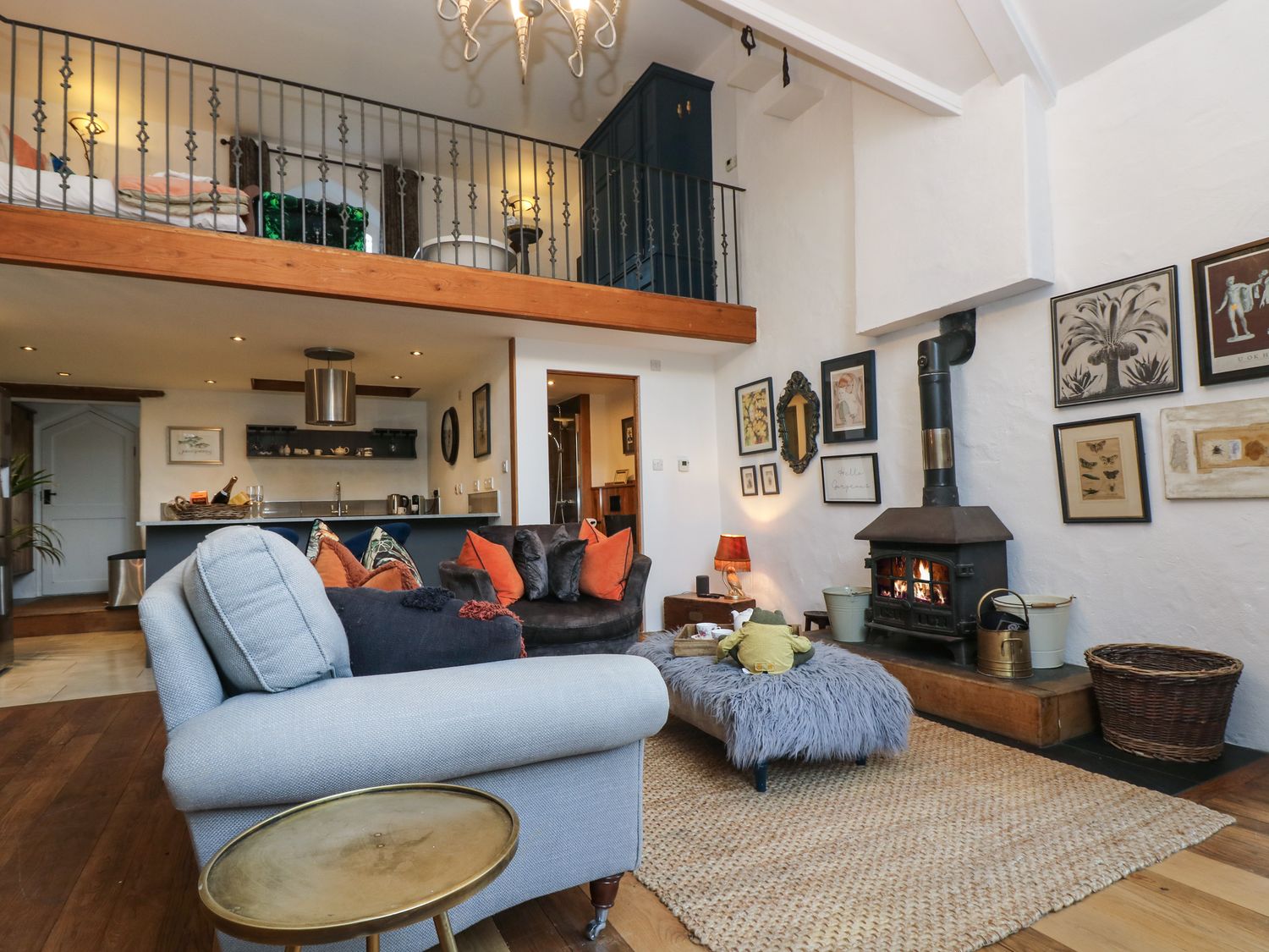 Hideaway                     photo 2