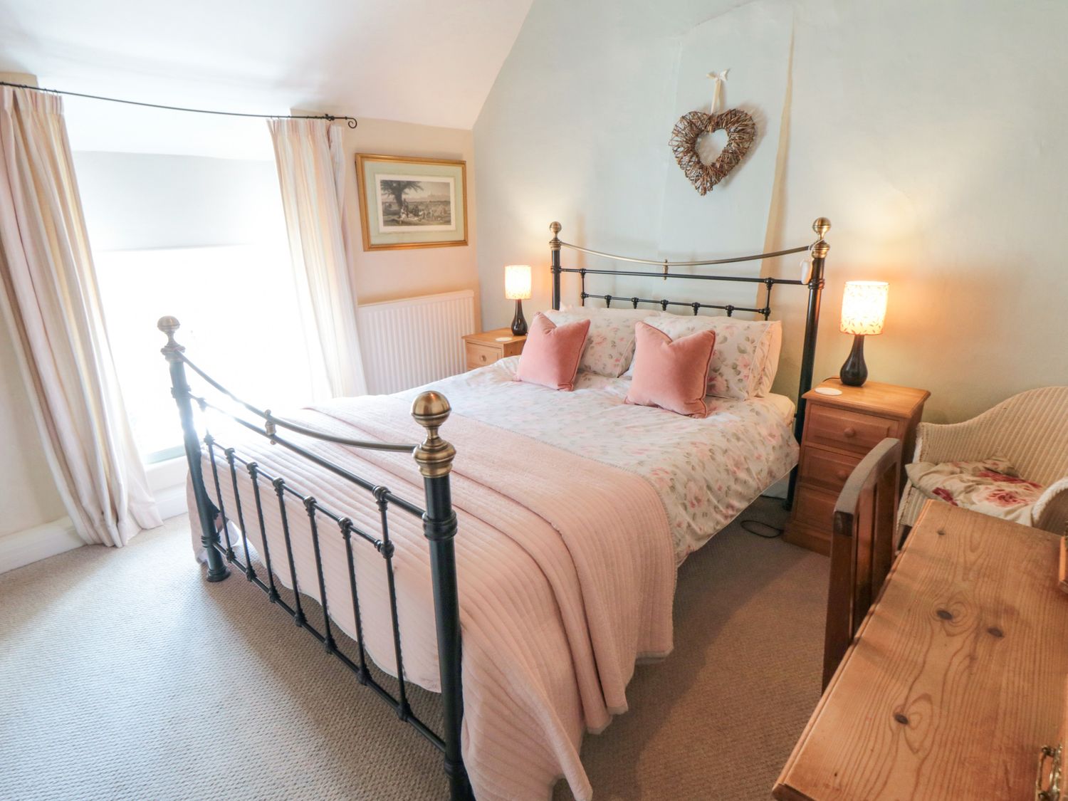 Bedroom Chapel Cottage Ebberston ( Ref 971019 ) Book Ebberston holiday cottage for 4 people