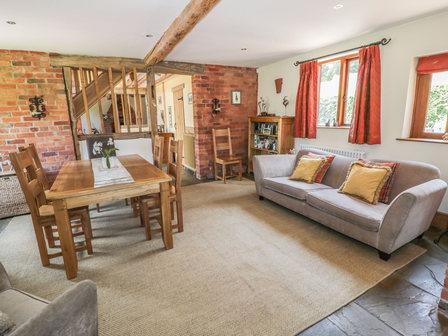 Glebe Barn Kidderminster Dunclent Fm Self Catering Holiday Cottage