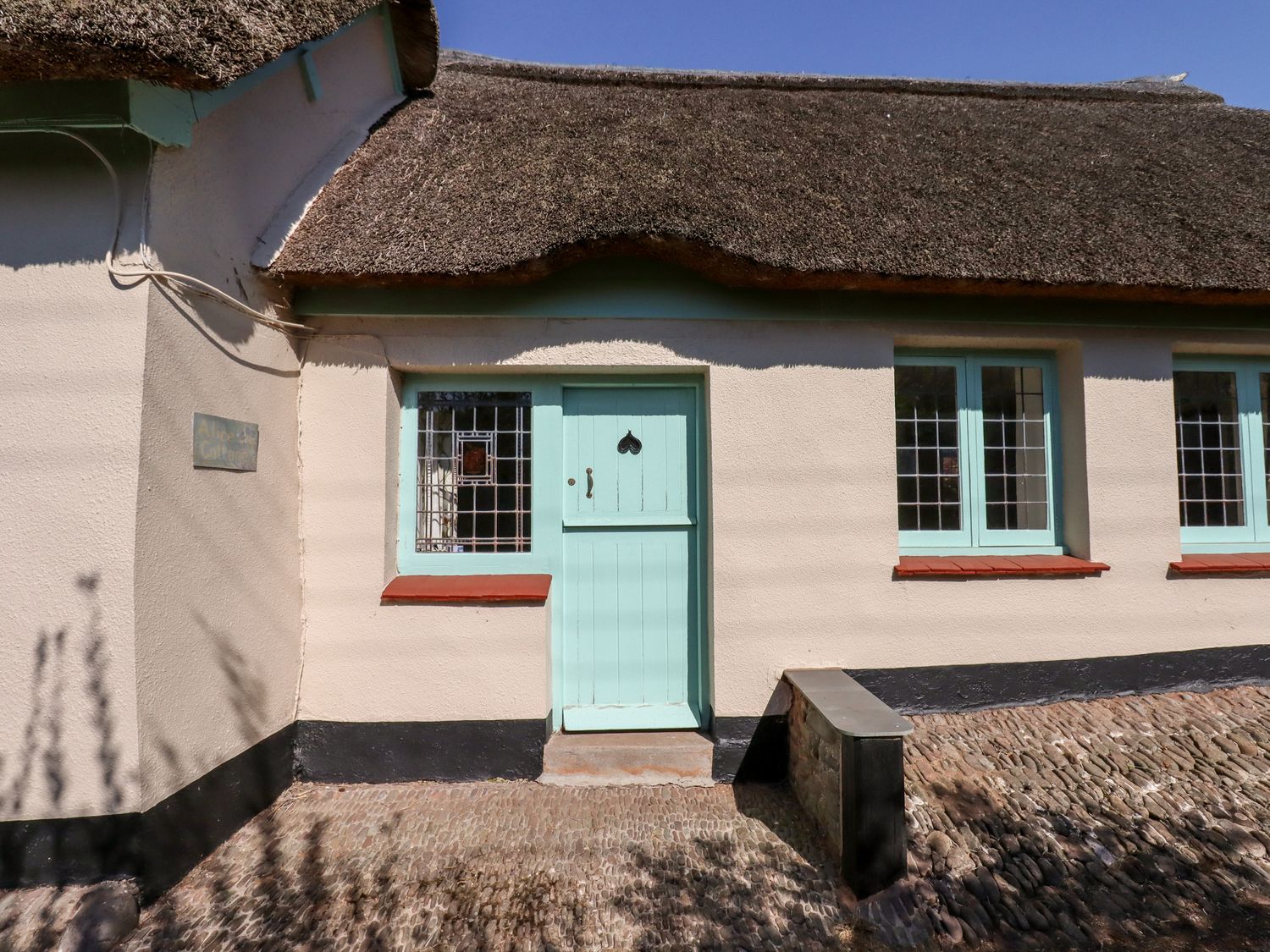 Alice Cottage                     photo 2