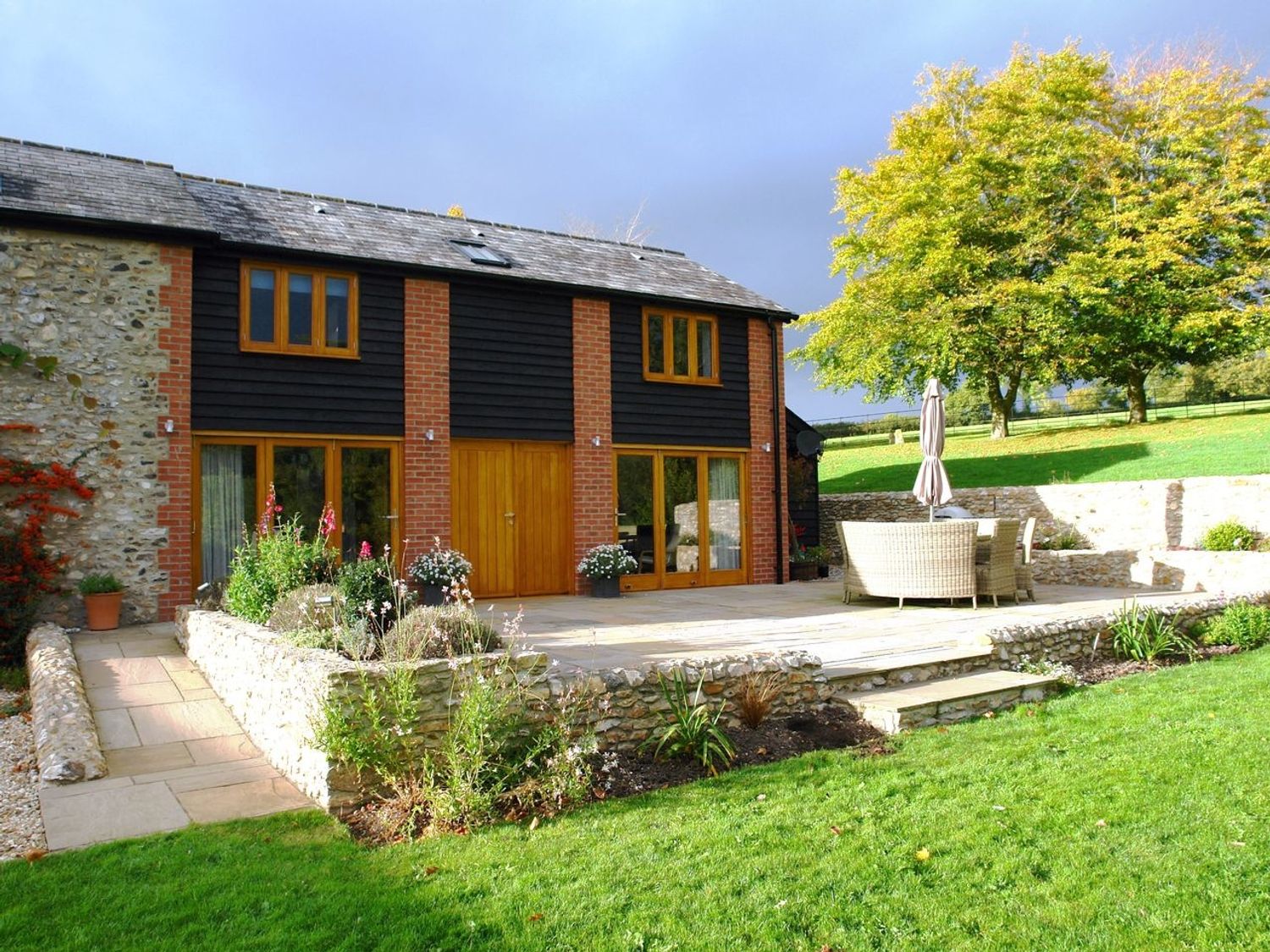 The Old Log Shed                     photo 2