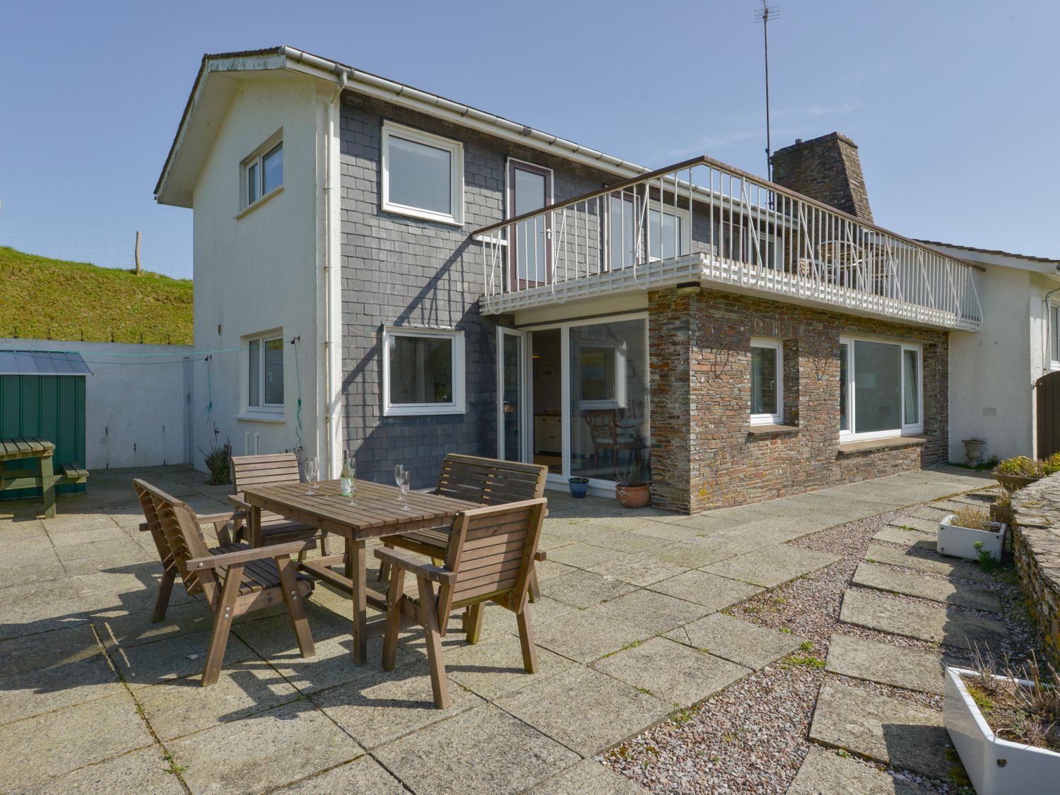 Ayrmer House                     photo 2