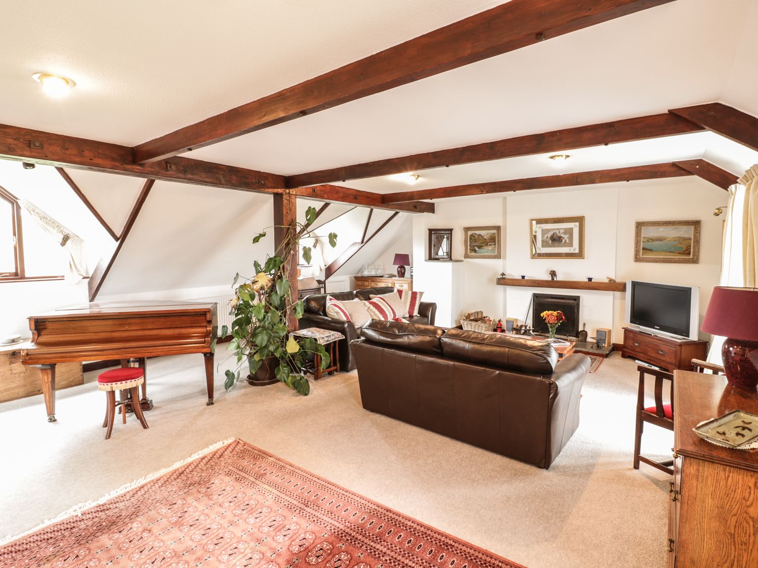 Brunnion House                     photo 2