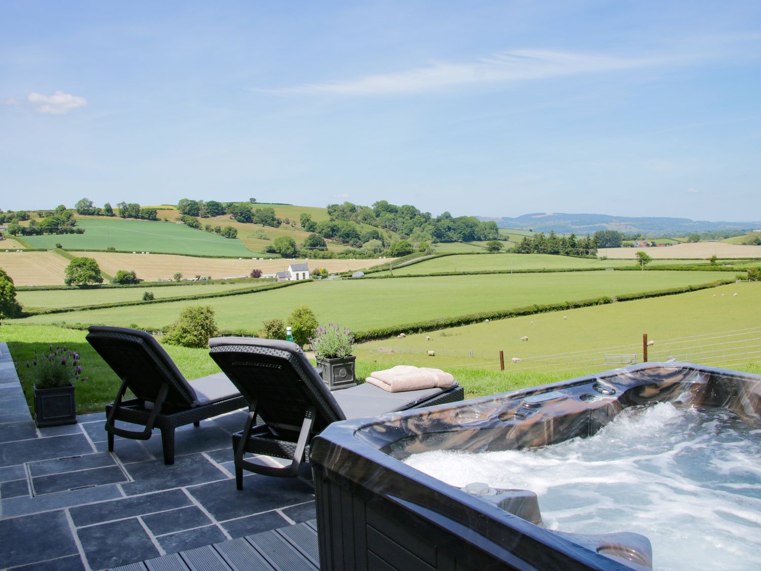 Ty Hiraeth - Mid Wales - 980522 - photo 1