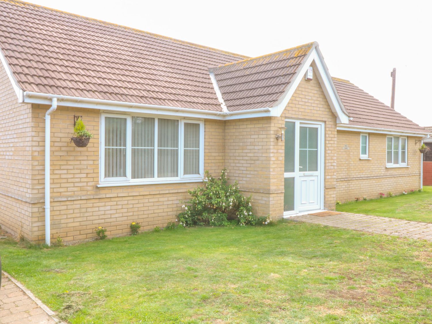 Seaview Lowestoft Pakefield Cliffs East Anglia Self Catering