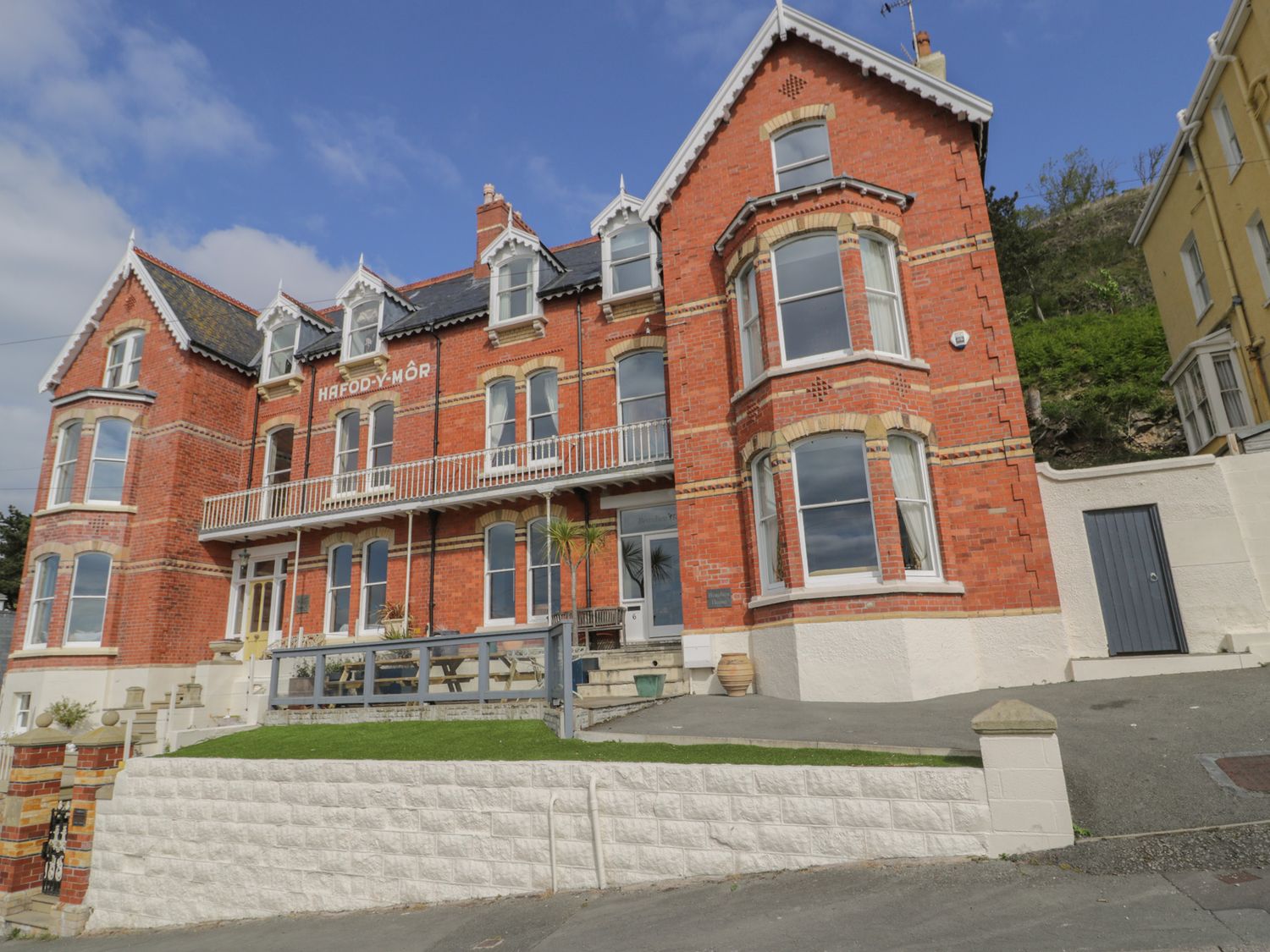 Beaulieu House - North Wales - 986801 - photo 1