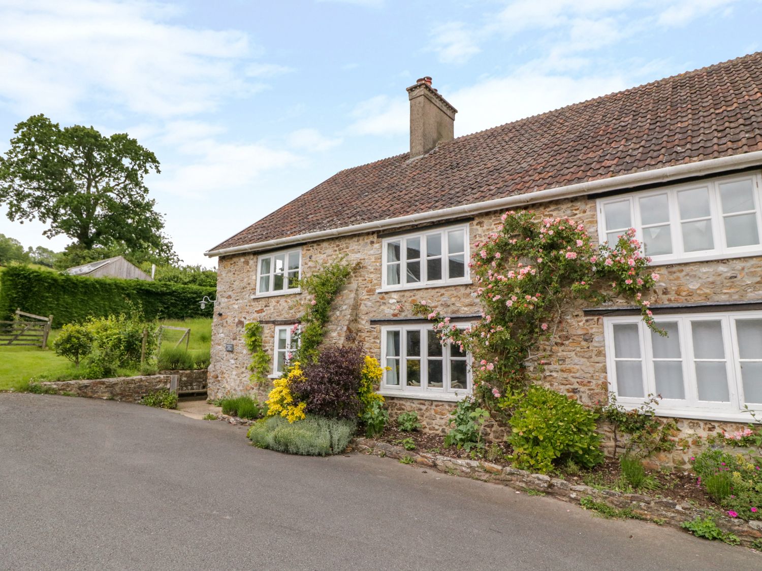 Whitehall Farm Cottage                     photo 2