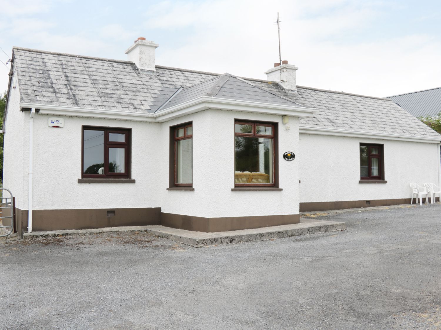 Daffodil Cottage                     photo 2