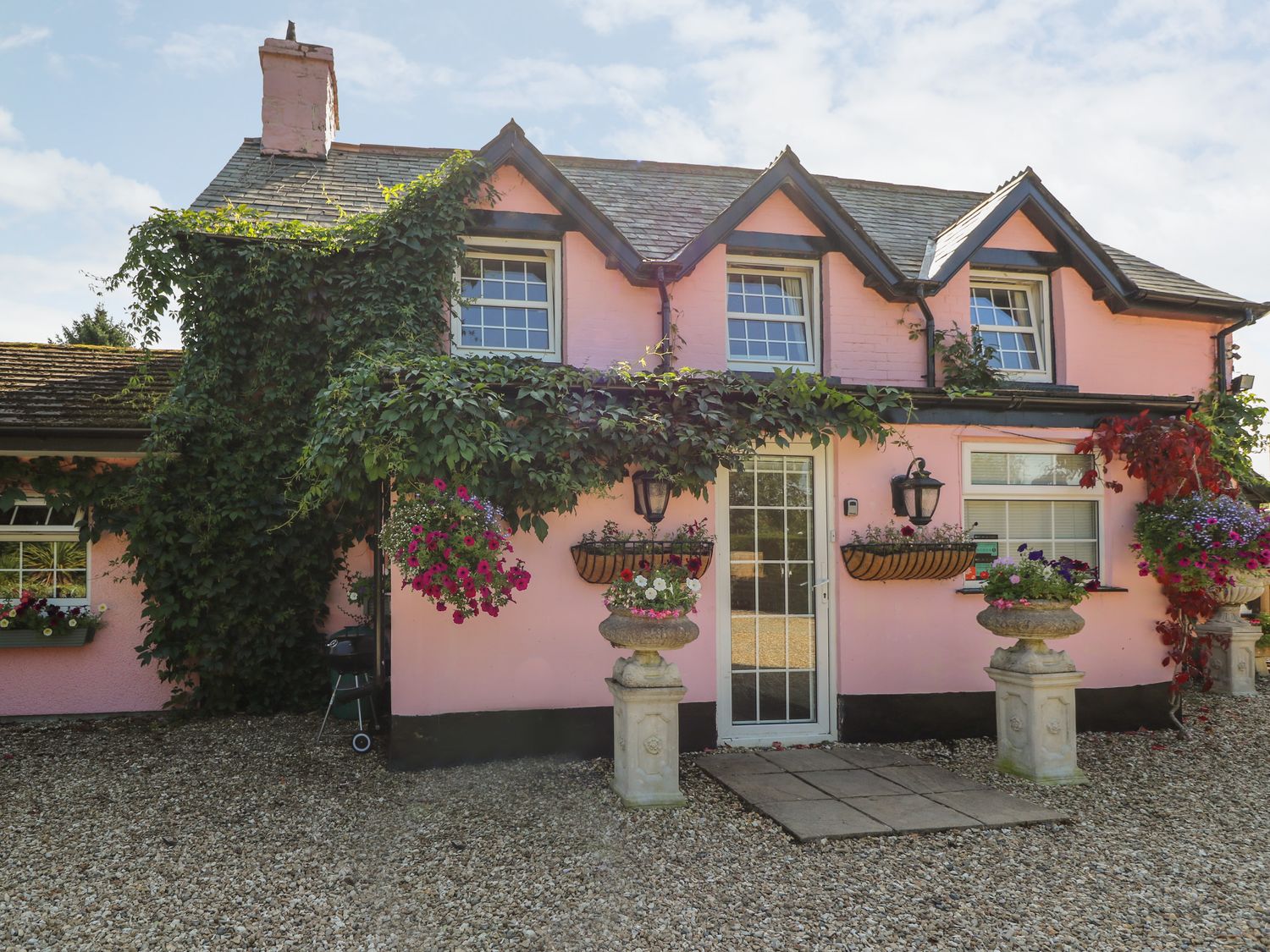 Park House                     photo 2