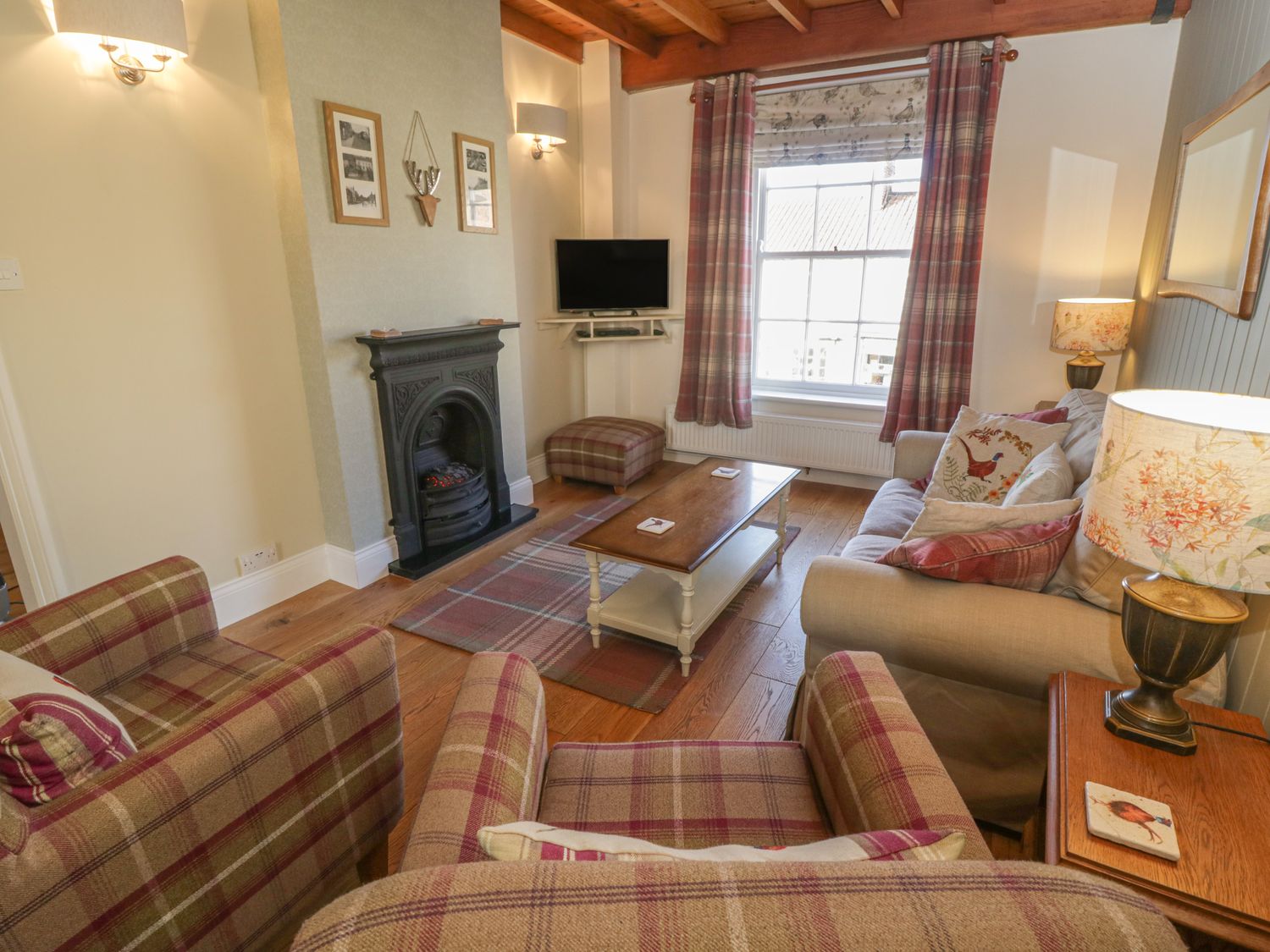 Kirkbymoorside Holiday Cottages Book self catering
