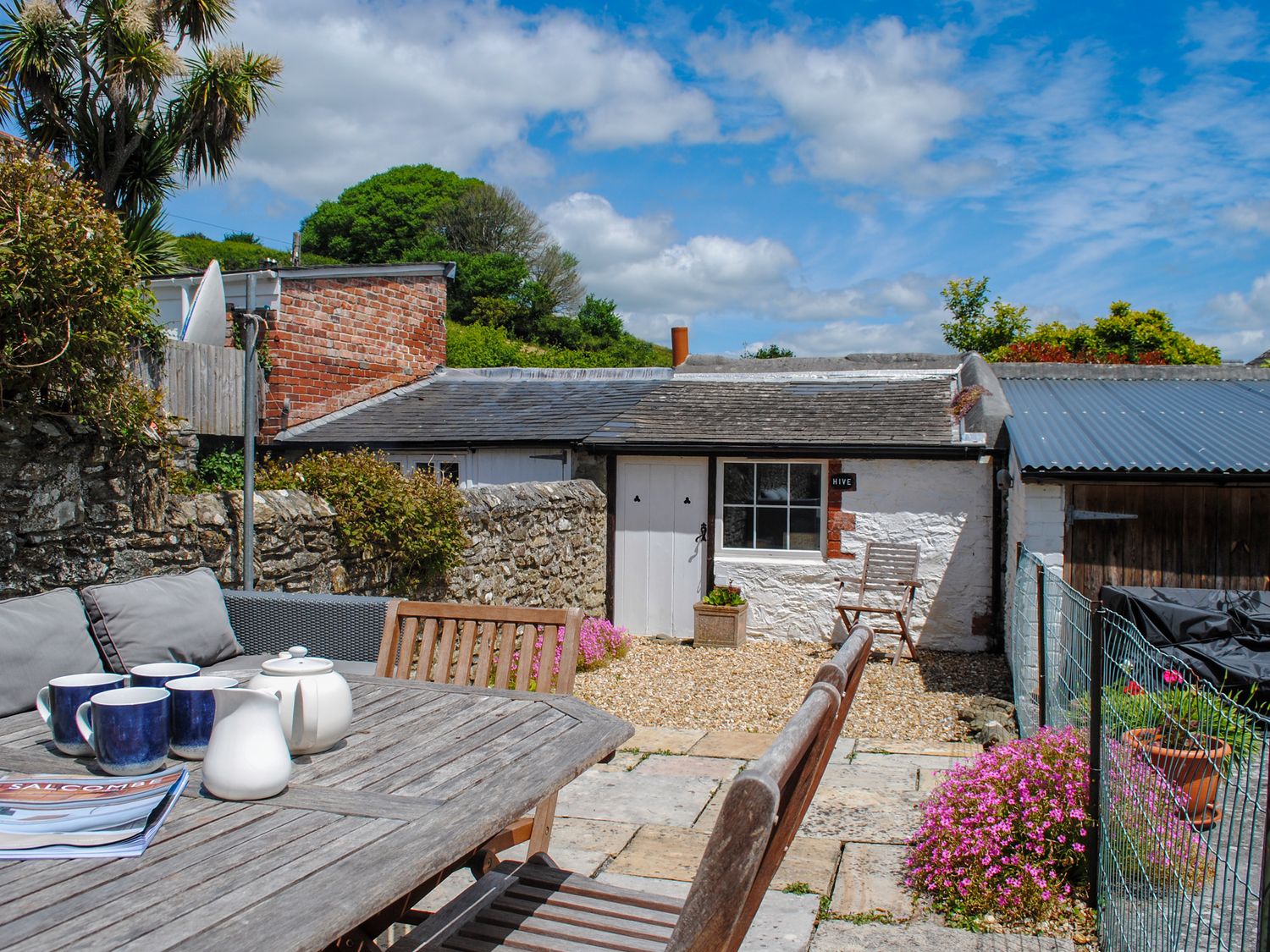 Bumblebee Cottage                     photo 35