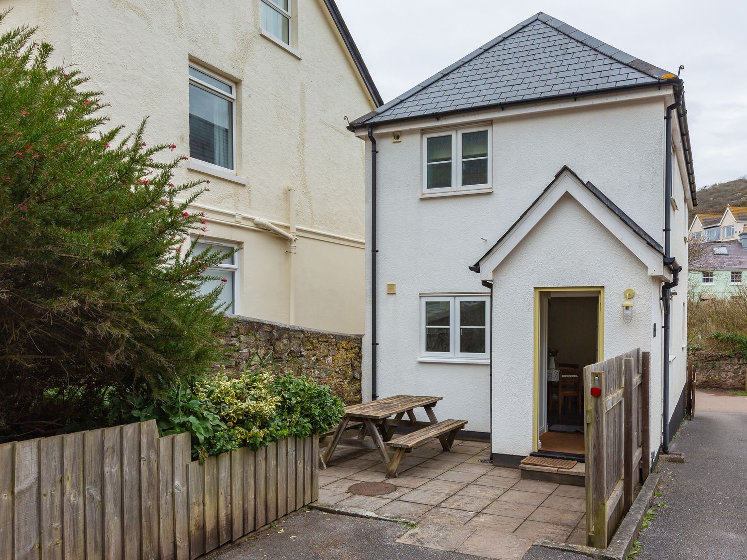 New Cottage (Hope Cove)                     photo 2