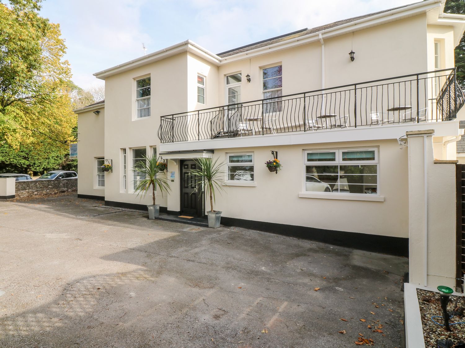 Babbacombe Hall                     photo 2