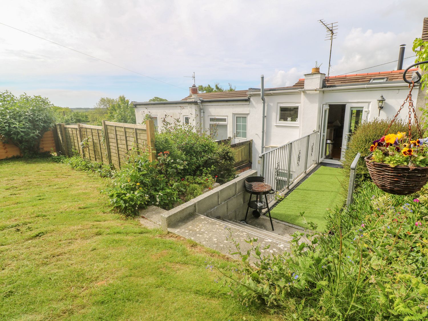 2 Riverside Cottages                     photo 28