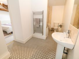 The Coach House - Peak District - 1001104 - thumbnail photo 23