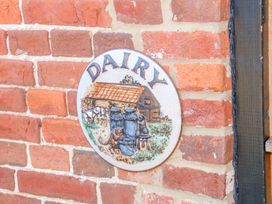 The Dairy Barn - Norfolk - 1001404 - thumbnail photo 3
