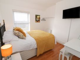 2 Bron Dwyfor - North Wales - 1001646 - thumbnail photo 17