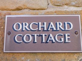 Orchard Cottage - North Yorkshire (incl. Whitby) - 1002416 - thumbnail photo 2