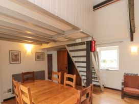 Stable Cottage - North Yorkshire (incl. Whitby) - 1002417 - thumbnail photo 7