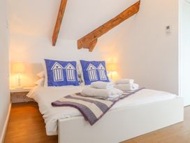 The Loft at Beach House - Cornwall - 1003389 - thumbnail photo 9