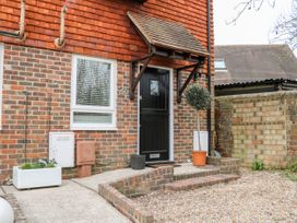 2A The Mews - Hampshire - 1003458 - thumbnail photo 1
