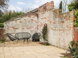 2A The Mews - Hampshire - 1003458 - thumbnail photo 22