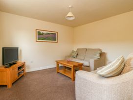 The Cottage at Manor Farm - North Yorkshire (incl. Whitby) - 1004158 - thumbnail photo 3