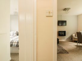 3 Dolphin Court - Devon - 1004903 - thumbnail photo 5
