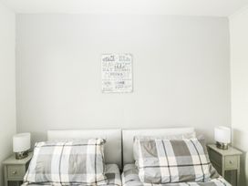 3 Dolphin Court - Devon - 1004903 - thumbnail photo 20