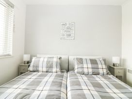 3 Dolphin Court - Devon - 1004903 - thumbnail photo 22