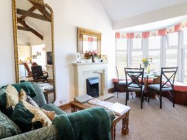 Bay View Apartment - North Wales - 1006438 - thumbnail photo 6