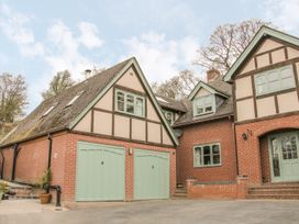 Ragleth Place Lodge - Shropshire - 1007325 - thumbnail photo 1