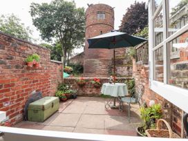 Tower View Cottage - North Wales - 1007949 - thumbnail photo 20