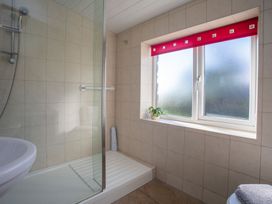 Tan Twr Farm Cottage - Anglesey - 1009025 - thumbnail photo 11